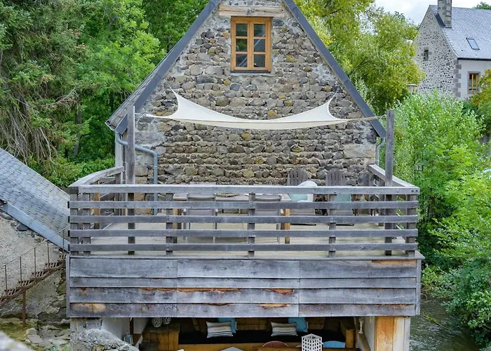 House With View In The Heart Of Auvergne Holiday home *