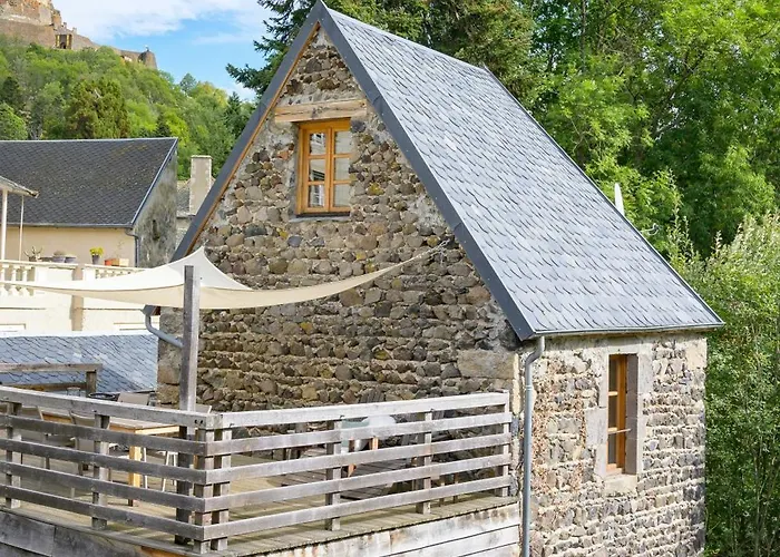 Holiday home House With View In The Heart Of Auvergne